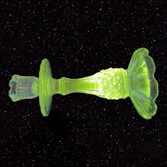 Antique Clear Glass Candle Stick Holder Set 2 Tapper Glass Manganese 365nm GREEN - Picture 2 of 12